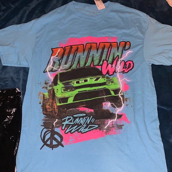 Graphic tee - Picture 2 of 2